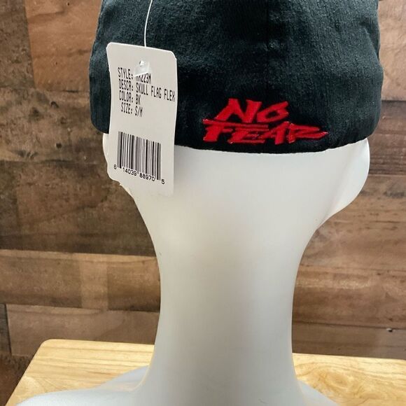 No Fear Hat Skull Flag Flex Ball Cap Black Red Stitching Small/Medium - Picture 12 of 16
